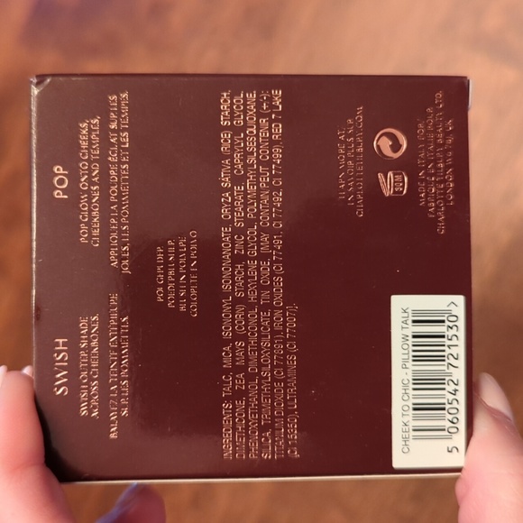 Charlotte Tilbury Cheek to Chic Blusher Swish Pop - with box- Only used twice - Picture 2 of 6